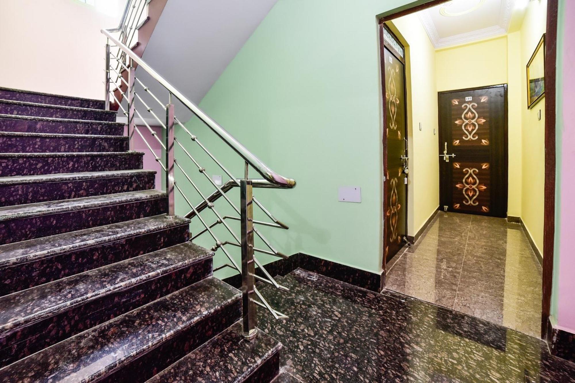 Spot On Devlok Guest House Patna  Exteriér fotografie