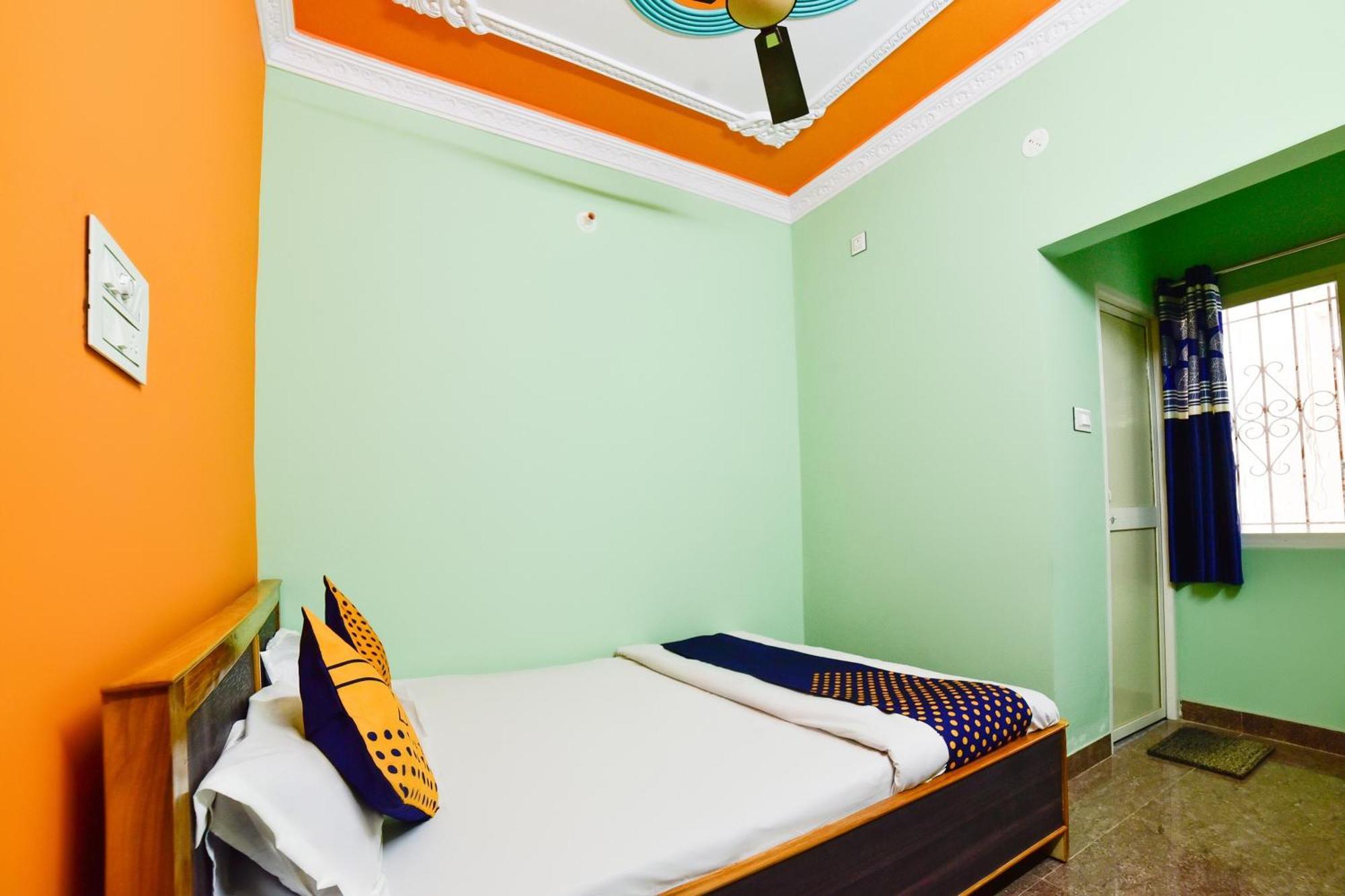 Spot On Devlok Guest House Patna  Exteriér fotografie